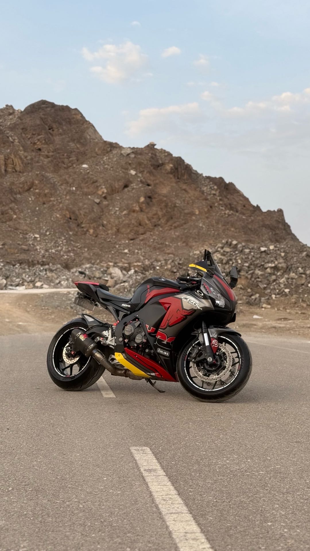 Car Image 2015 HONDA CBR 