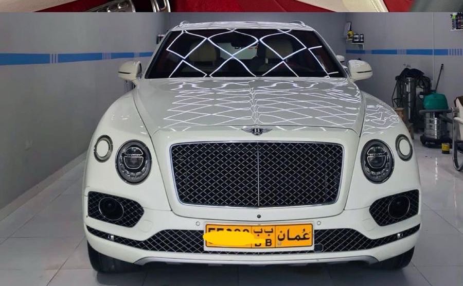 BENTLEY BENTAYGA 2022