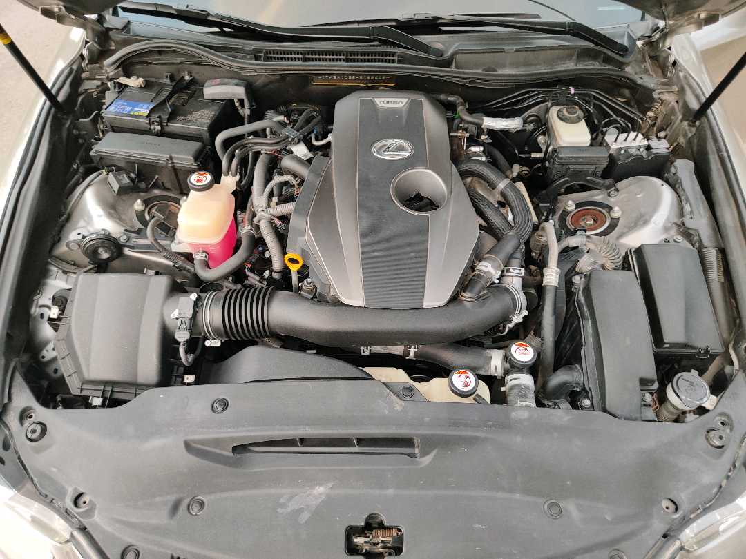 Car Image 2017 LEXUS IS 200