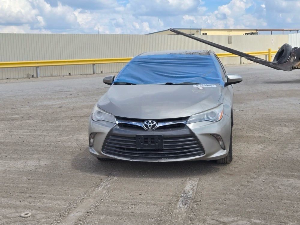 Car Image 2017 TOYOTA CAMRY