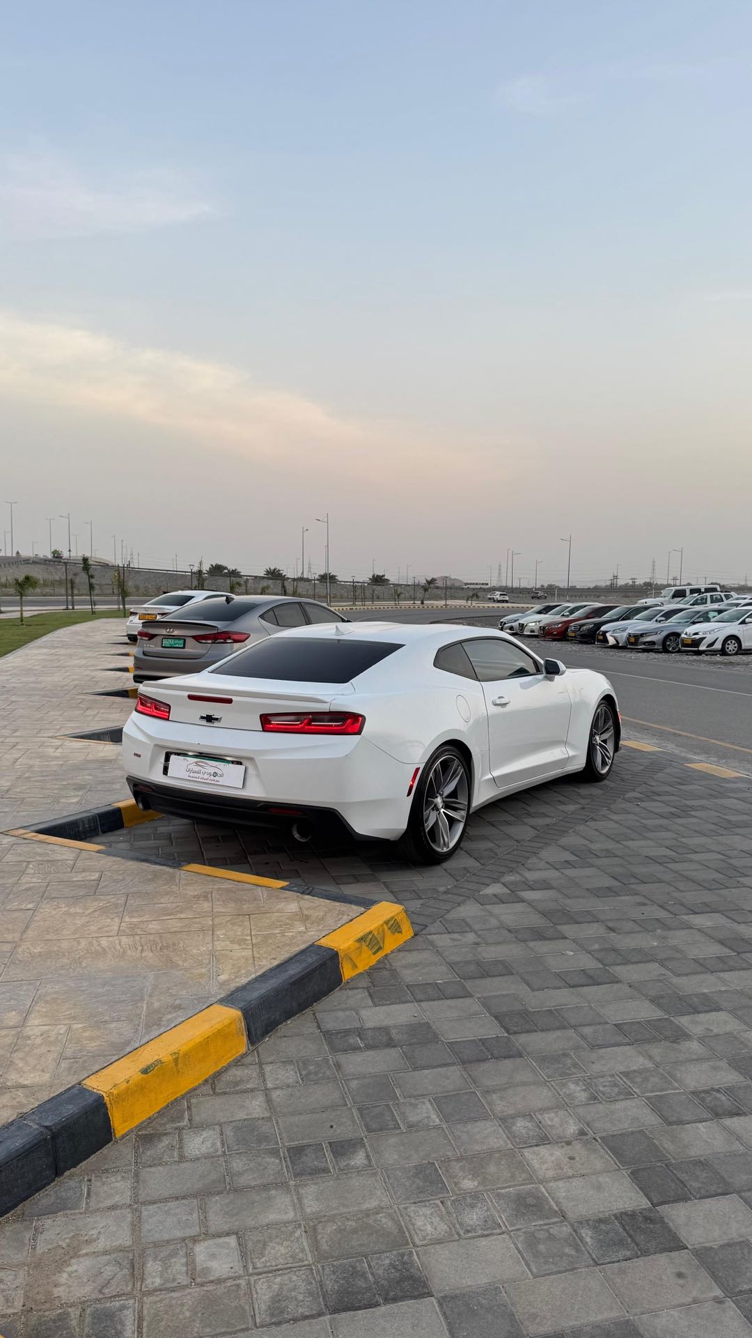 Car Image 2018 CHEVROLET CAMARO 