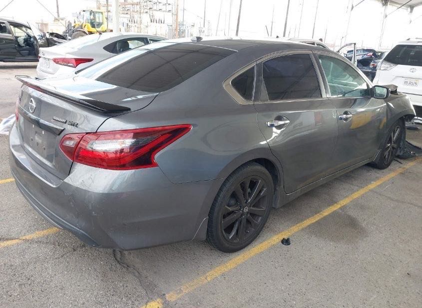 Car Image 2018 NISSAN ALTIMA