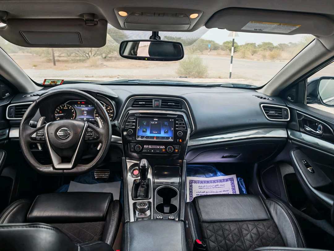 Car Image 2018 NISSAN MAXIMA 