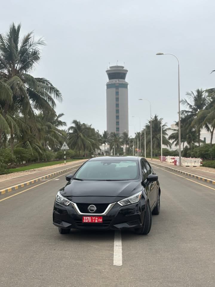 NISSAN VERSA 2021
