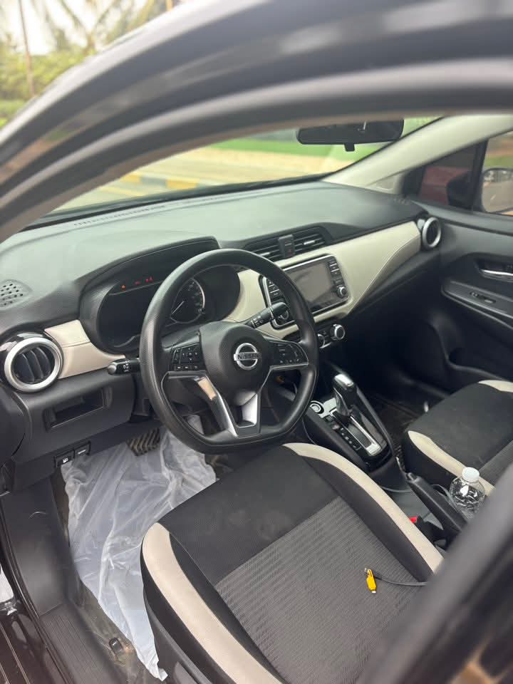 NISSAN VERSA 2021