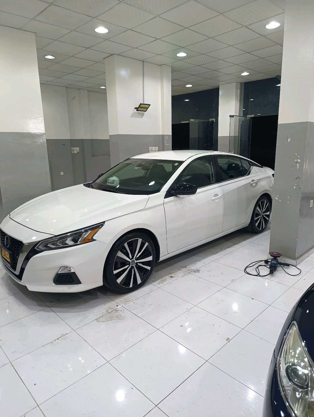 Car Image 2020 NISSAN ALTIMA SR