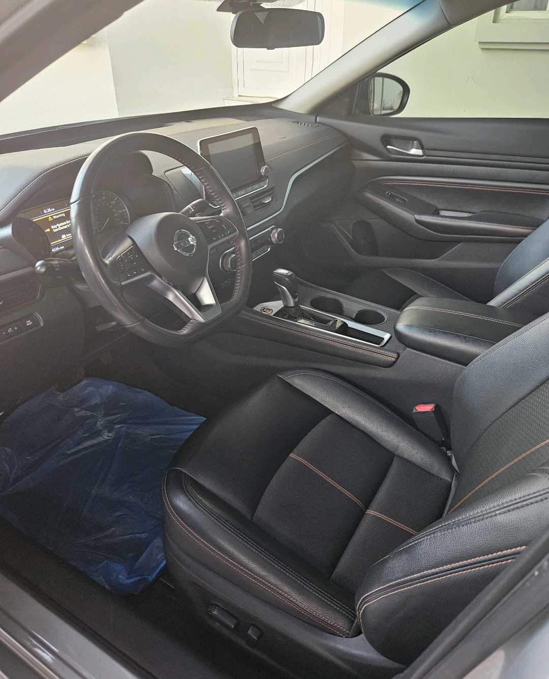 Car Image 2020 NISSAN ALTIMA SR