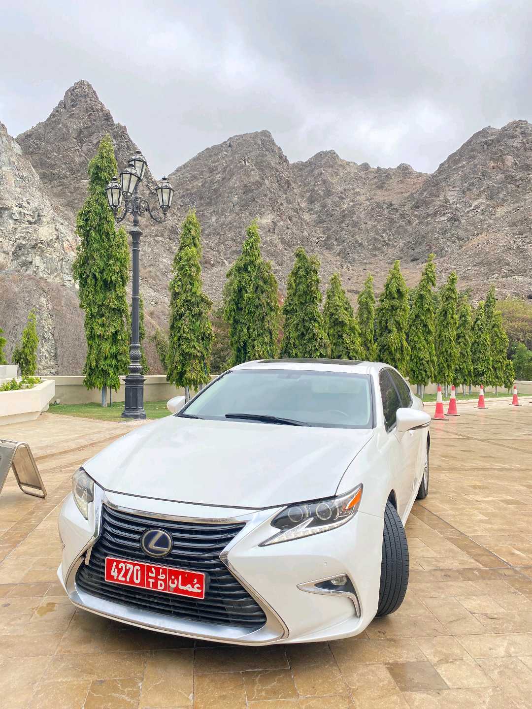 LEXUS ES 2018