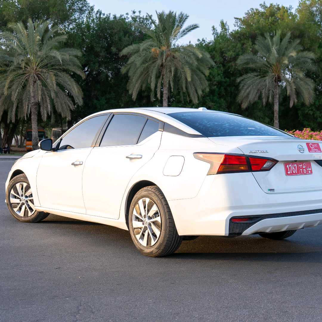 NISSAN ALTIMA 2020