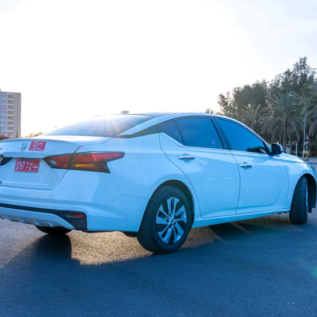 NISSAN ALTIMA 2020