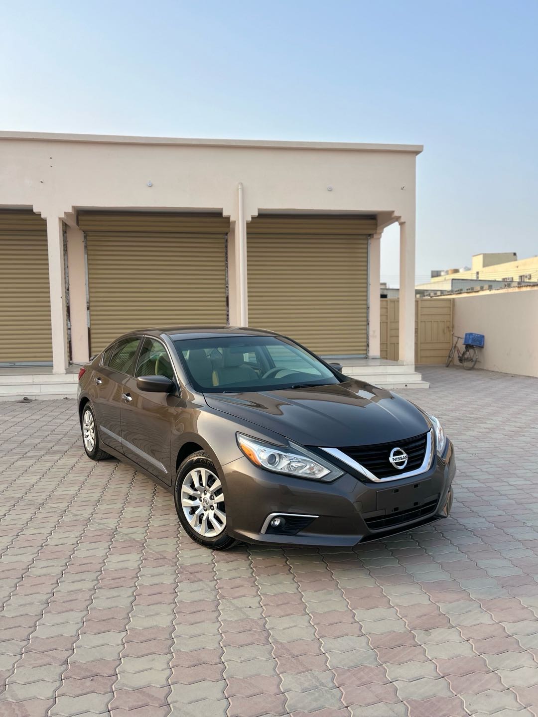 Car Image 2017 NISSAN ALTIMA S
