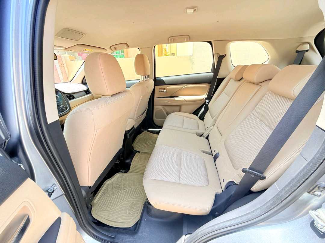 Car Image 2016 MITSUBISHI OUTLANDER 