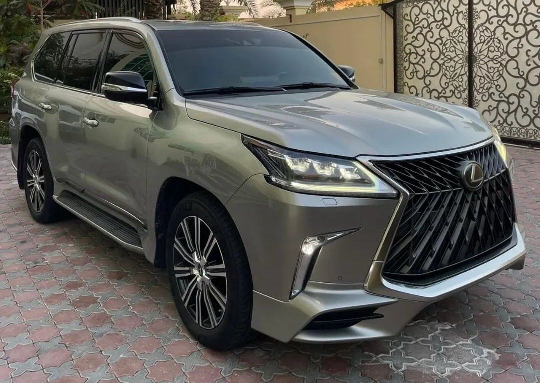 لكزس LX 2020