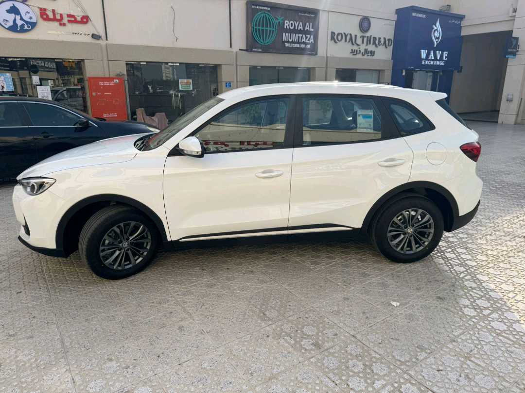 أم جي ZS 2025