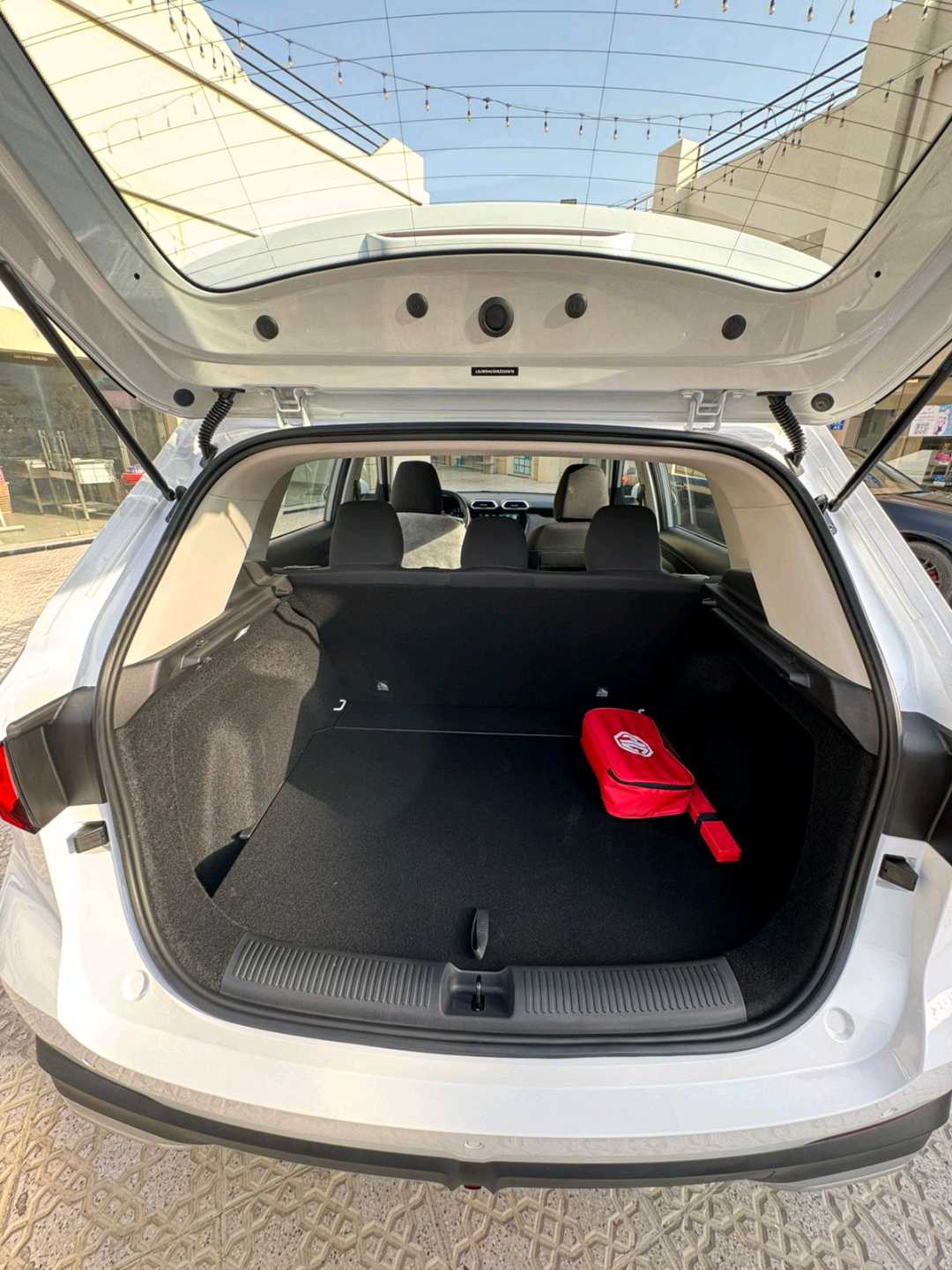 أم جي ZS 2025