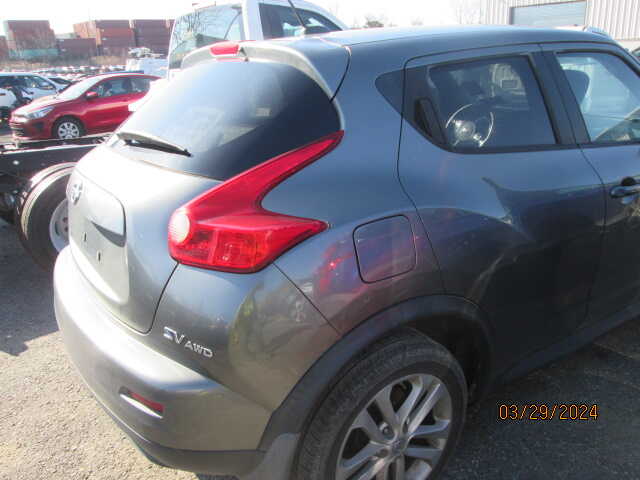 Car Image 2011 NISSAN JUKE