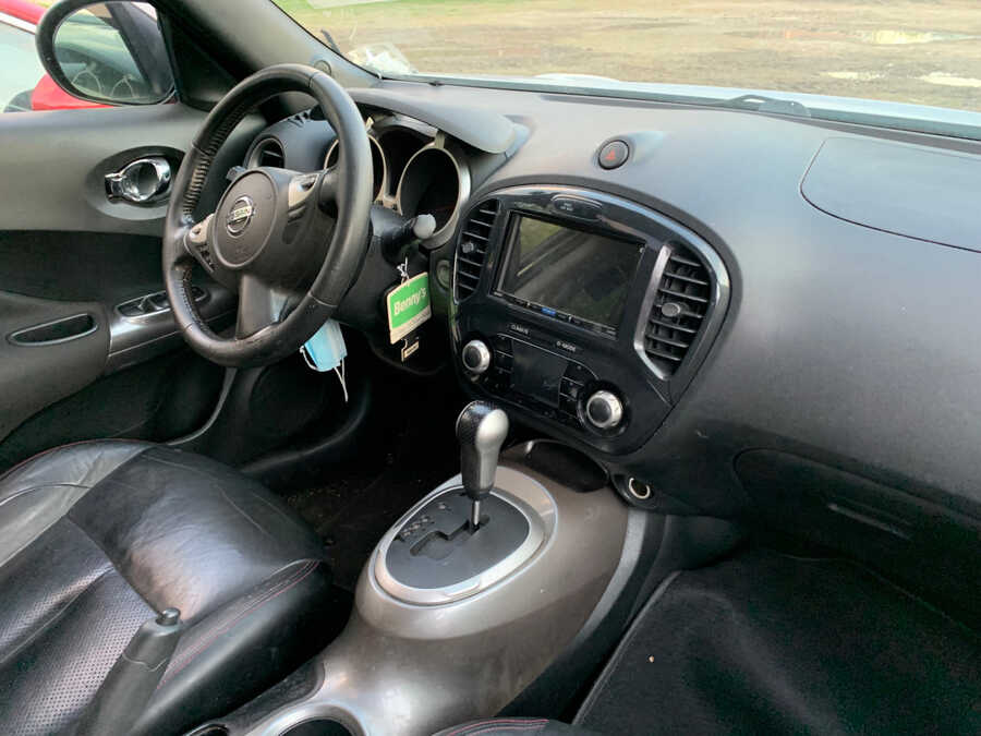 Car Image 2011 NISSAN JUKE