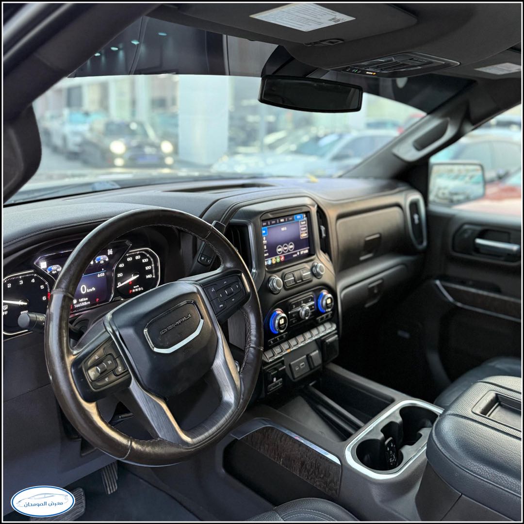 Car Image 2019 GMC SIERRA DENALI