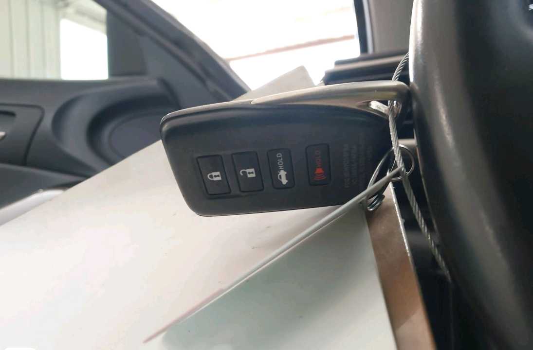 Car Image 2019 LEXUS IS