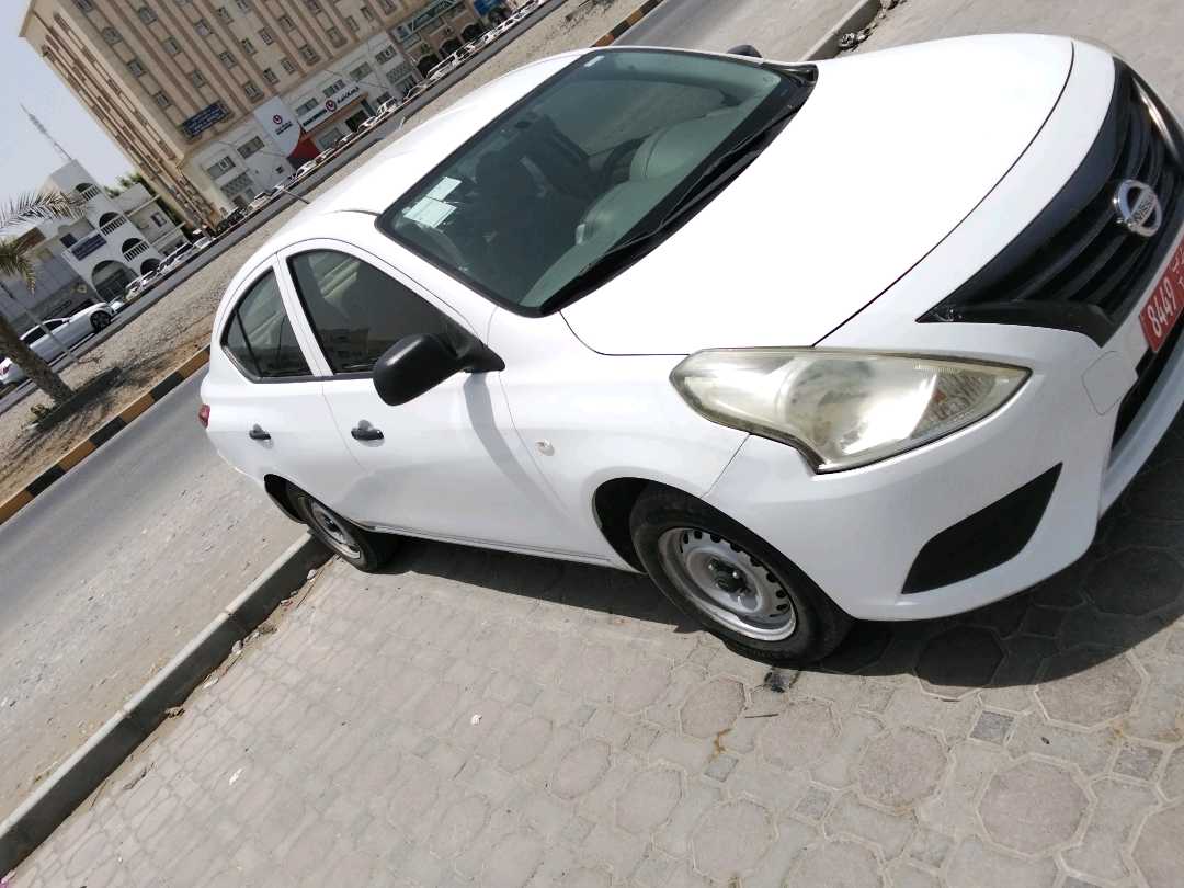 NISSAN SUNNY 2019