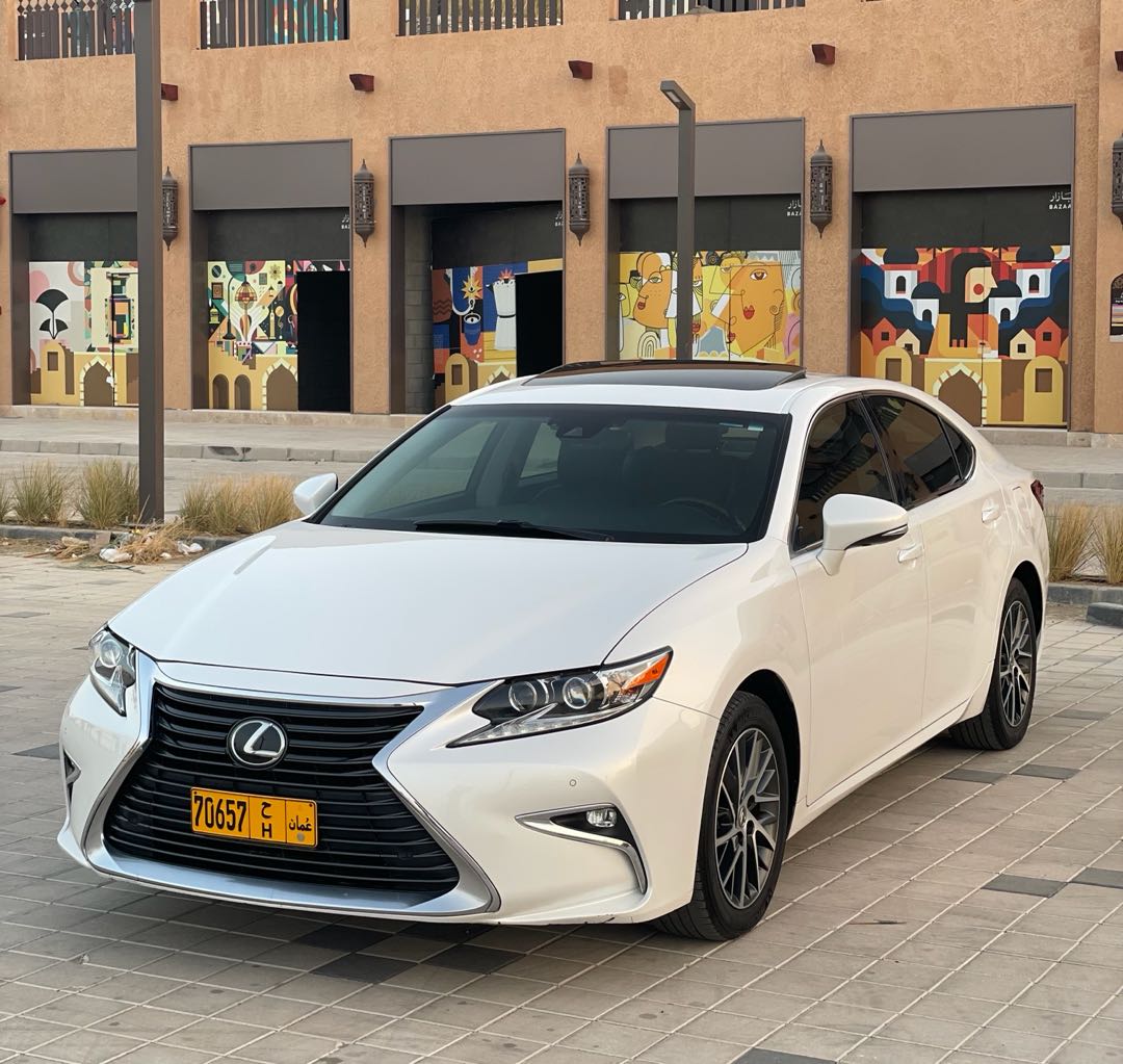 Car Image 2017 LEXUS ES 350