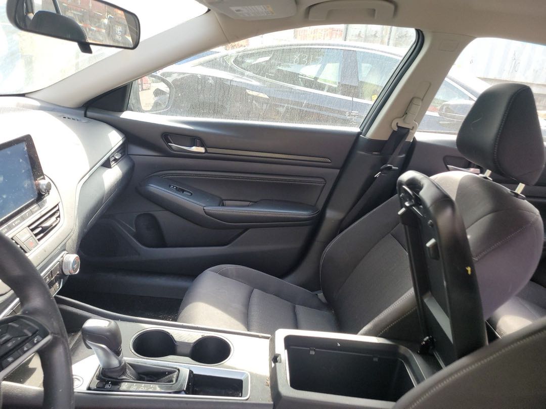 Car Image 2020 NISSAN ALTIMA
