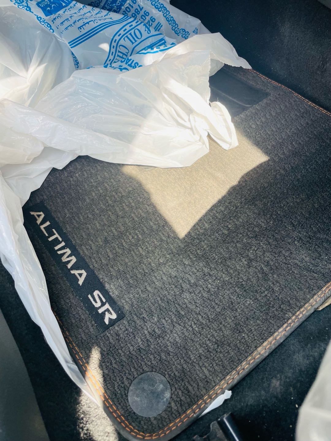 Car Image 2019 NISSAN ALTIMA SR