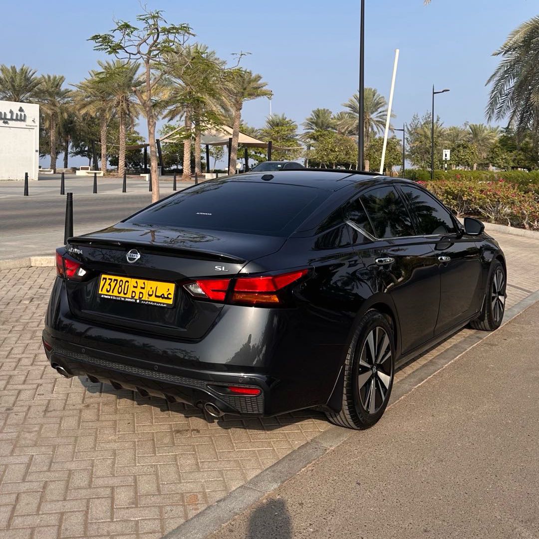 Car Image 2019 NISSAN ALTIMA SL