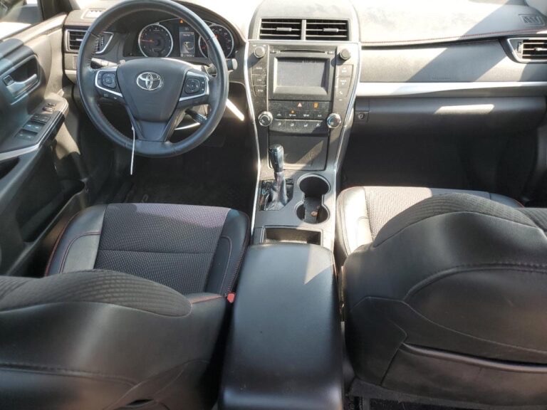 Car Image 2017 TOYOTA CAMRY