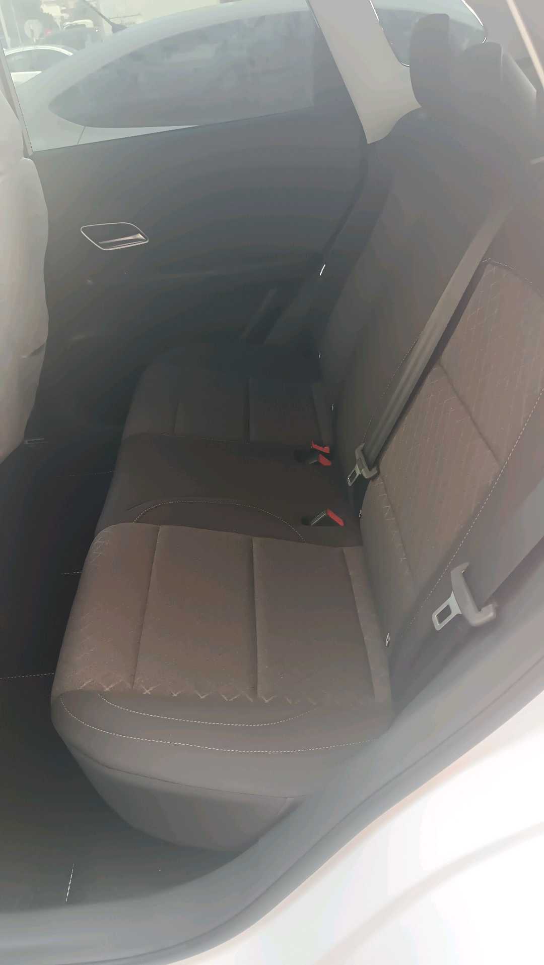 أم جي ZS EV 2025