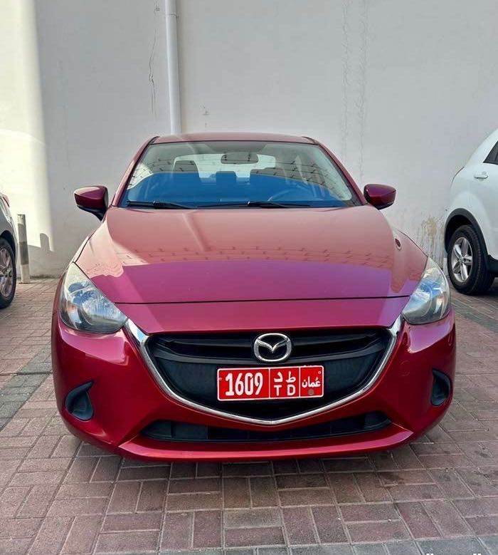 MAZDA 2 2020