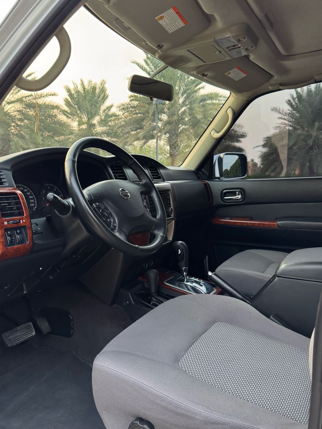 Car Image 2019 NISSAN SAFARI 