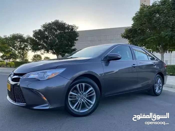 Car Image 2016 TOYOTA CAMRY SE