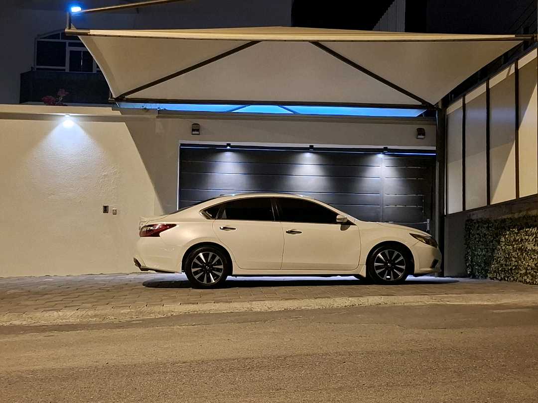 Car Image 2018 NISSAN ALTIMA SL