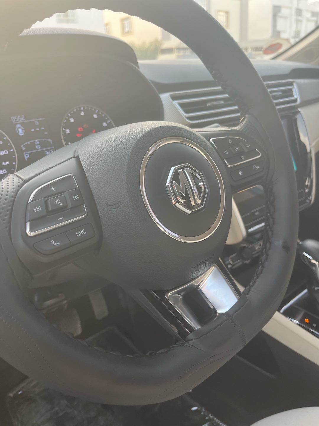 MG 5 2025