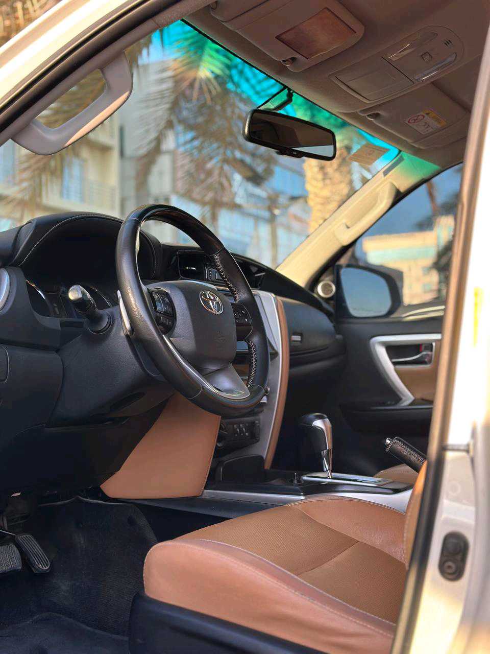 TOYOTA FORTUNER 2023