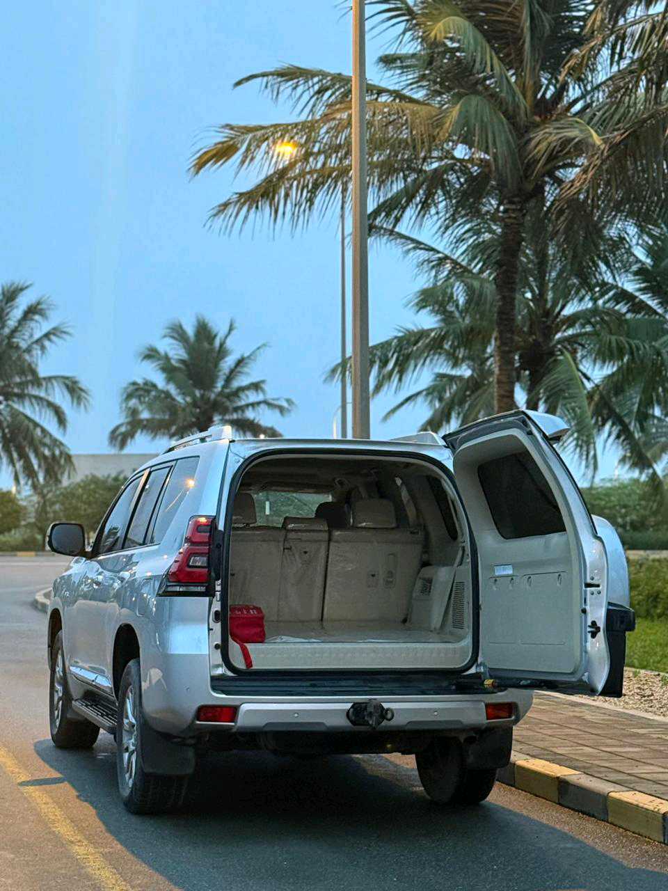 TOYOTA Prado 2023