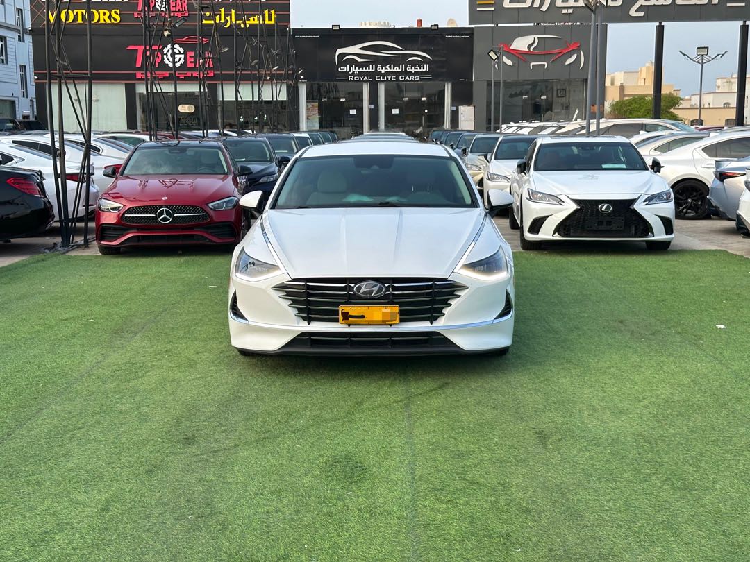 Car Image 2020 HYUNDAI SONATA SE