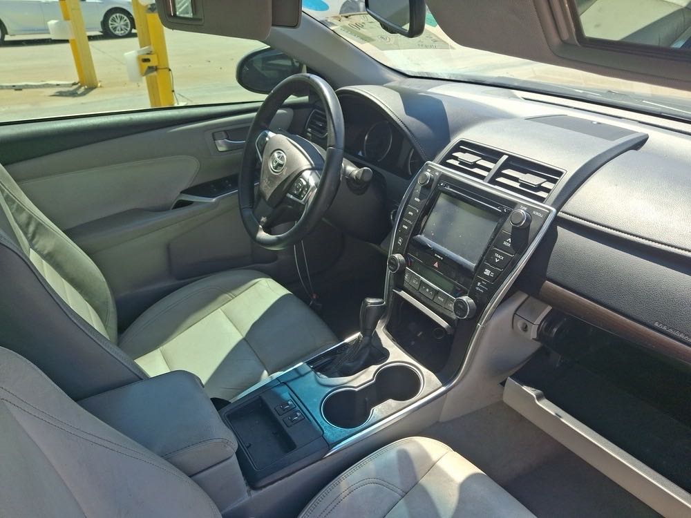 Car Image 2017 TOYOTA CAMRY