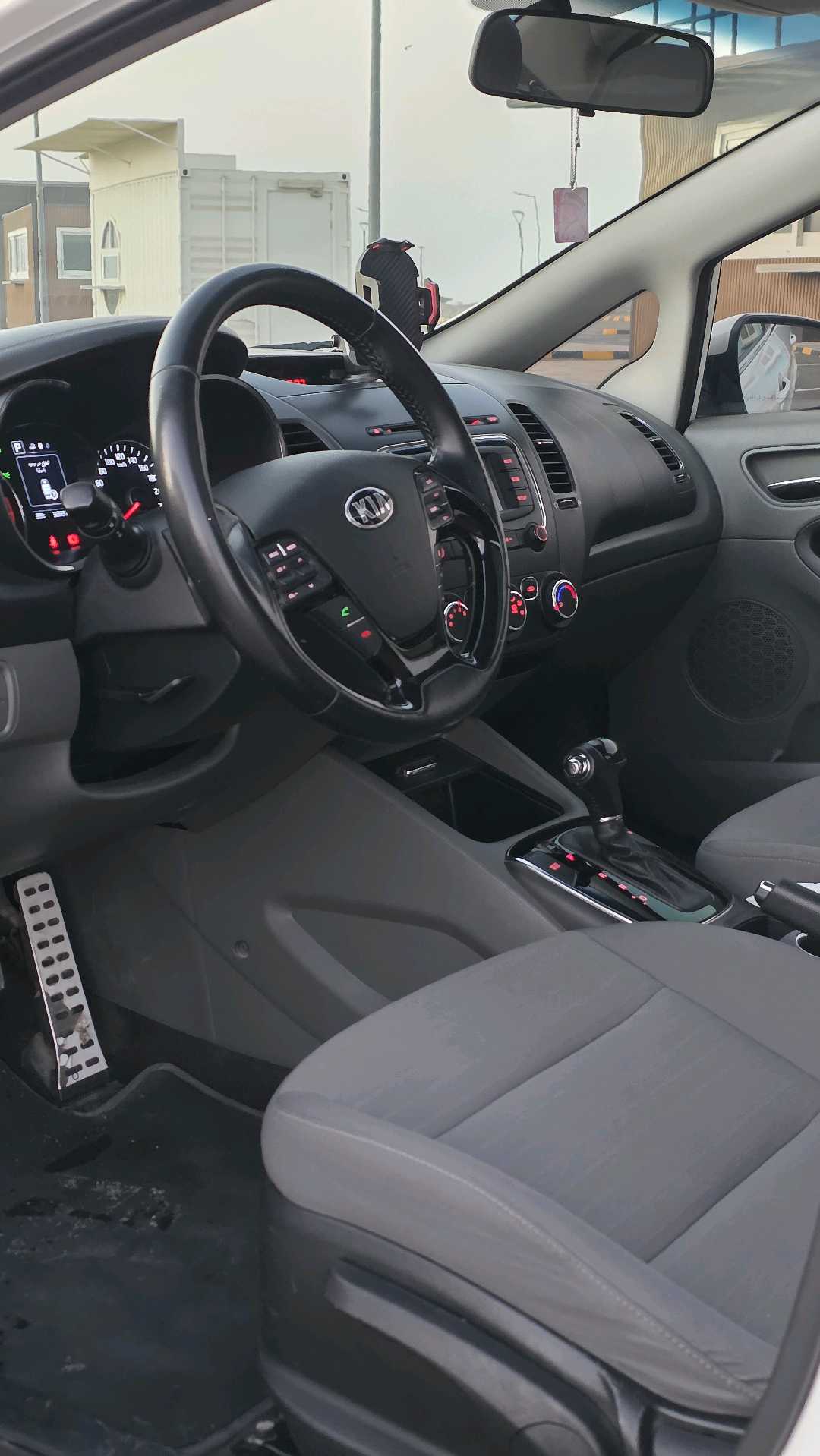 Car Image 2018 Kia CERATO 