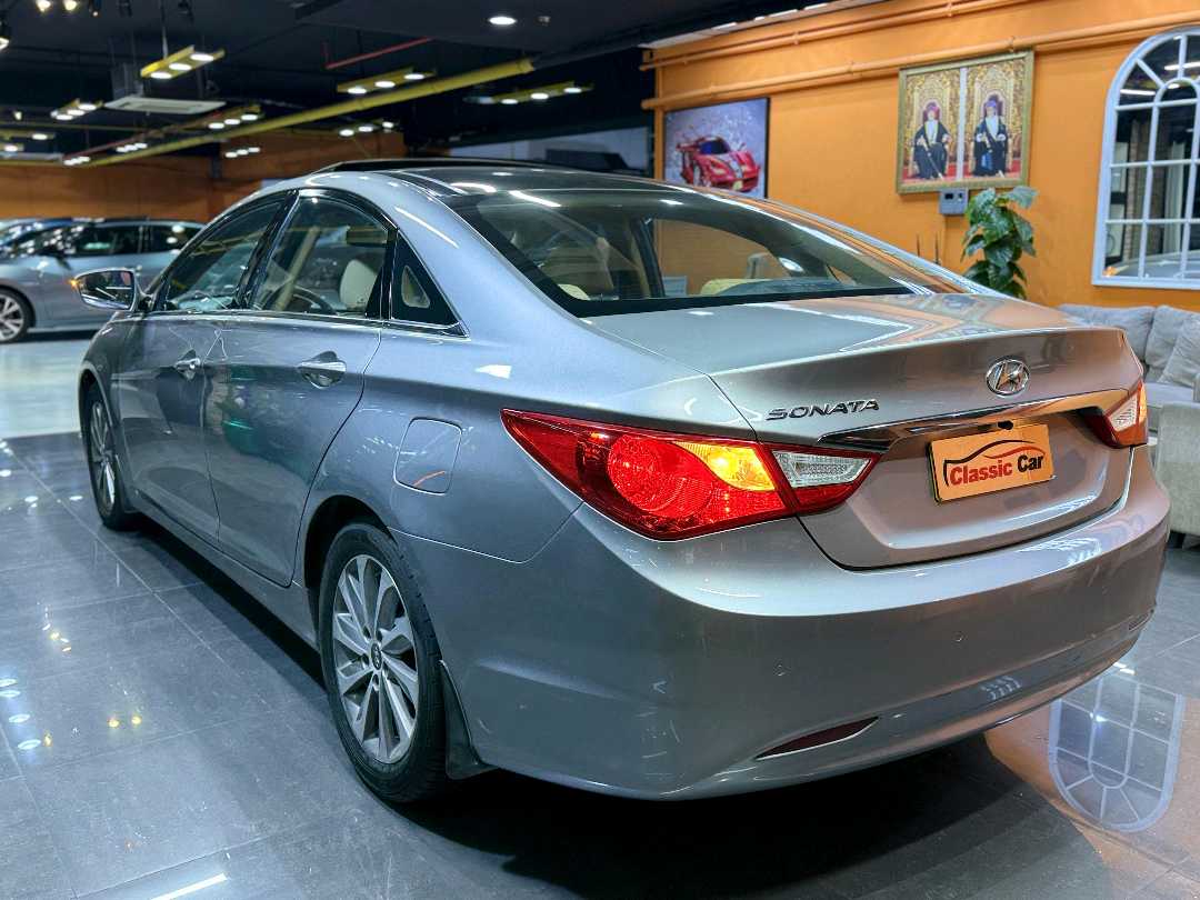 Car Image 2014 HYUNDAI SONATA SE