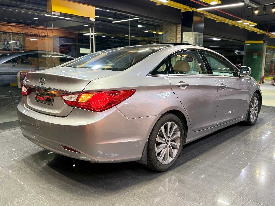 Car Image 2014 HYUNDAI SONATA SE