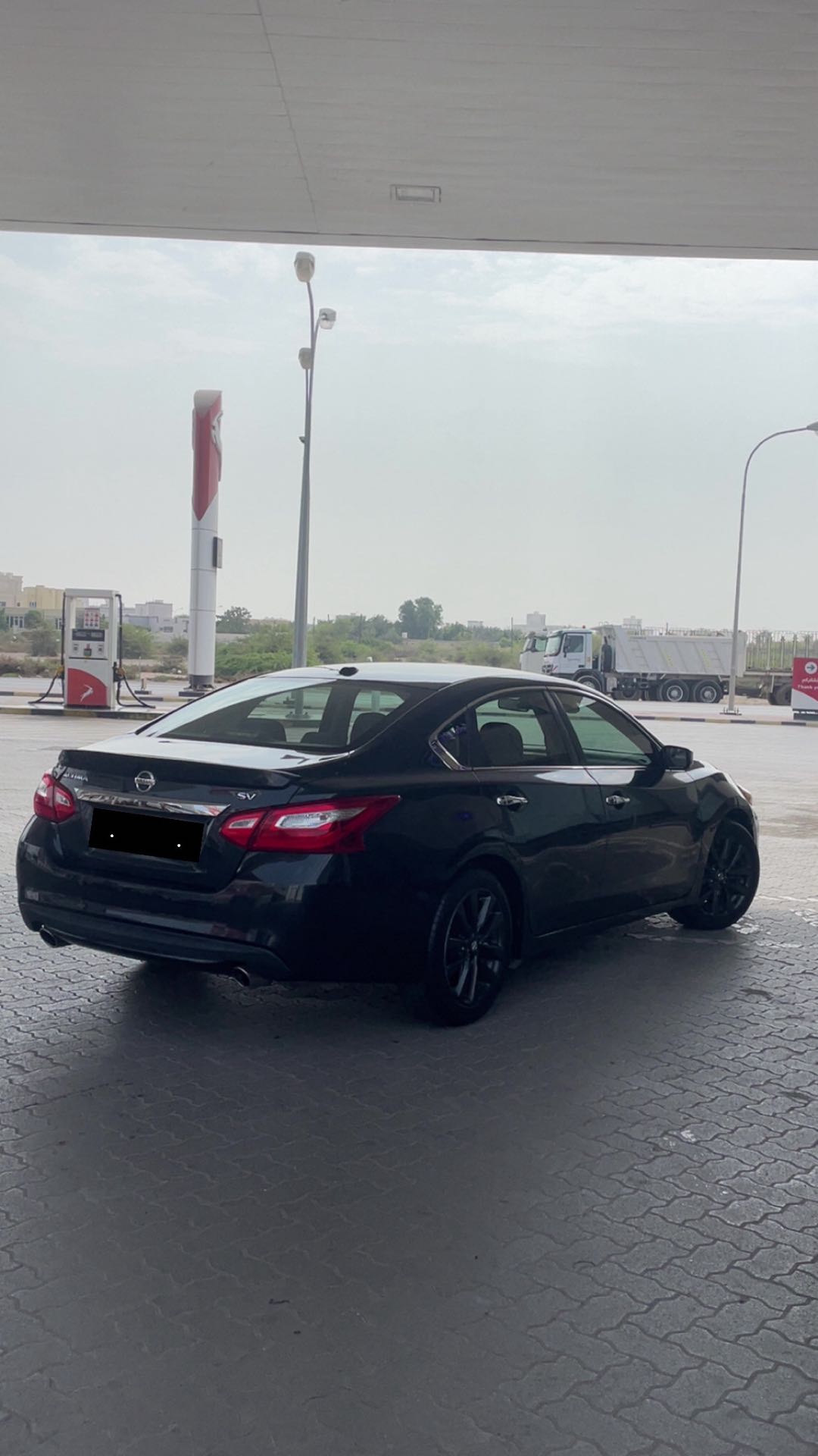 Car Image 2017 NISSAN ALTIMA SV