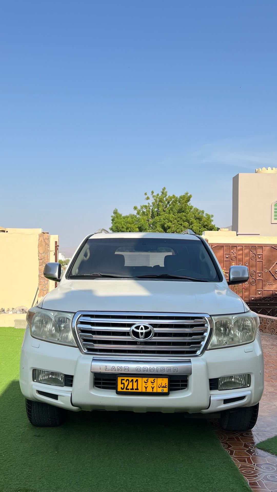 Car Image 2011 TOYOTA LAND CRUISER VX.R