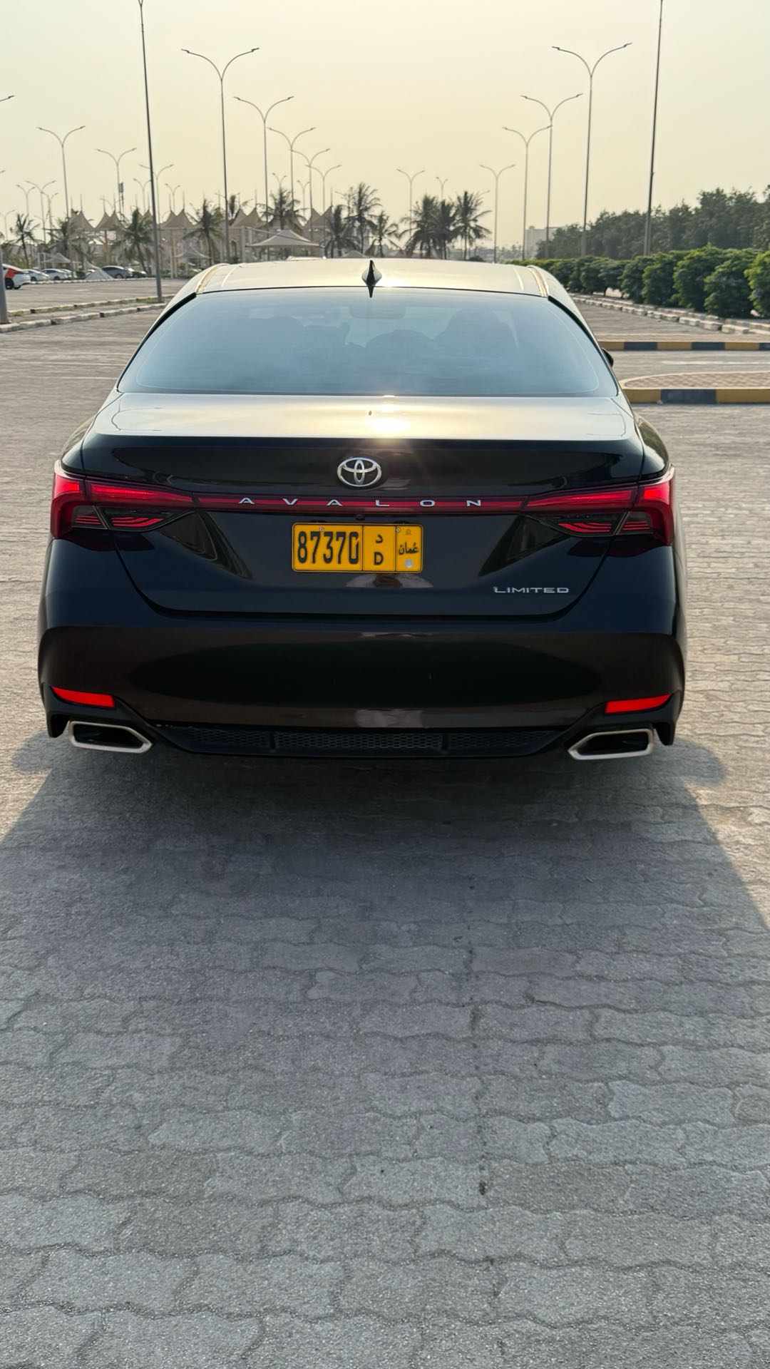 Car Image 2019 TOYOTA AVALON LIMITED