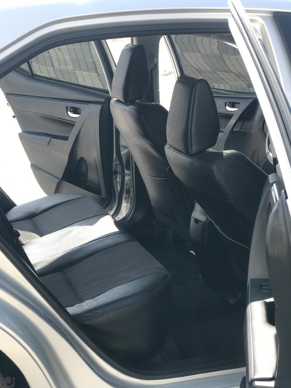 Car Image 2017 TOYOTA COROLLA SE