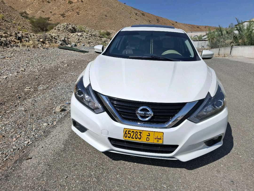 Car Image 2018 NISSAN ALTIMA SL