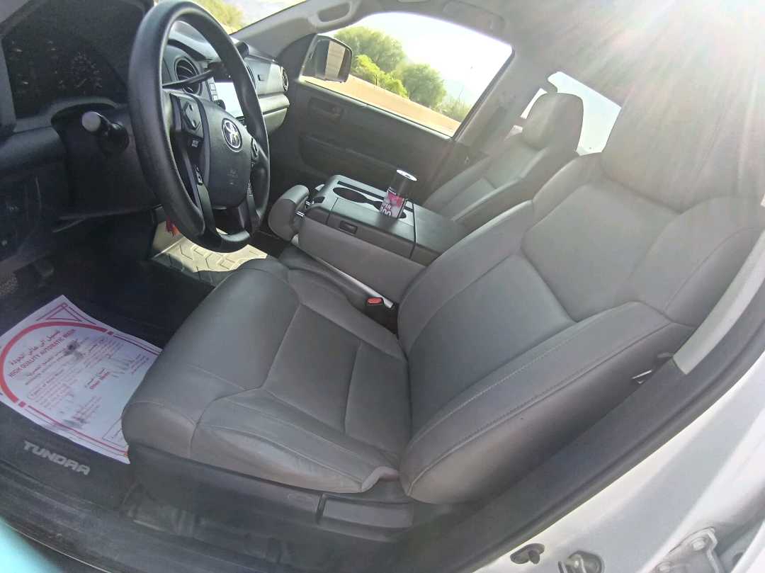 Car Image 2018 TOYOTA TUNDRA SR5