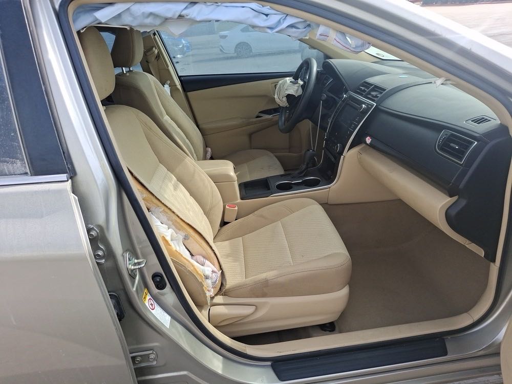Car Image 2017 TOYOTA CAMRY