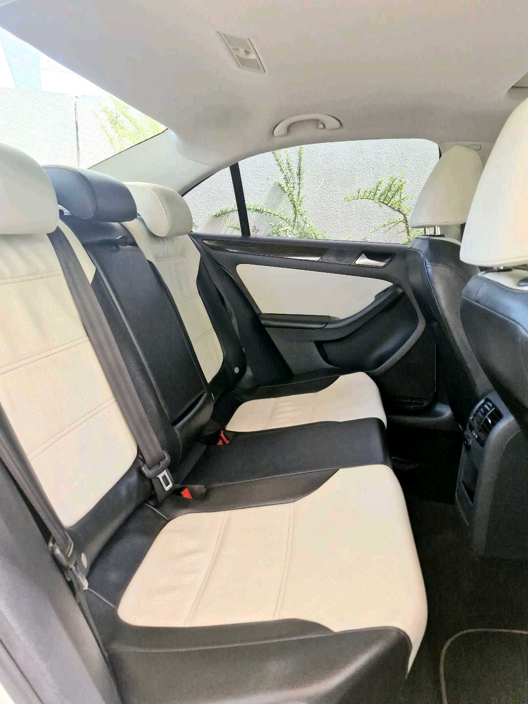 Car Image 2016 VOLKSWAGEN JETTA 